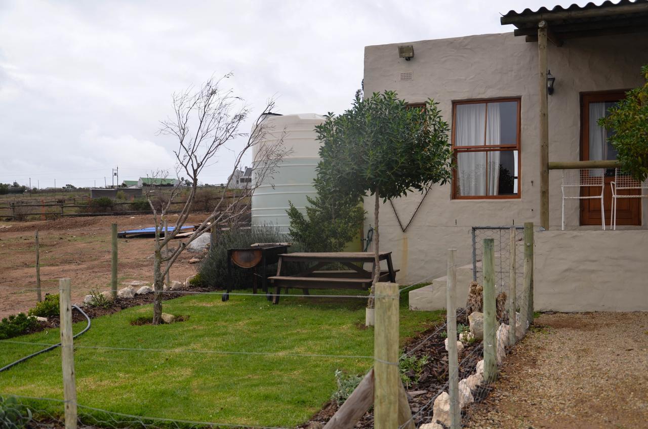 The Stables Cottages Langebaan Exterior photo